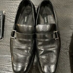 Men’s dress shoes
